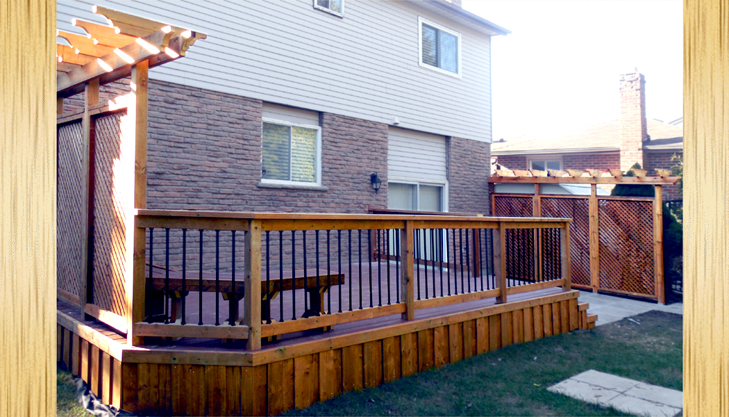 Gossen Vinyl Deck with Curved Bench